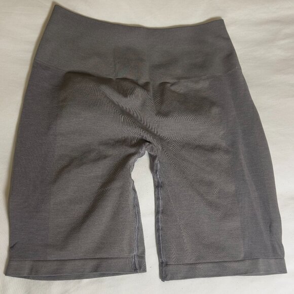 Alphalete Amplify shorts. Size medium storm gray - Picture 2 of 8